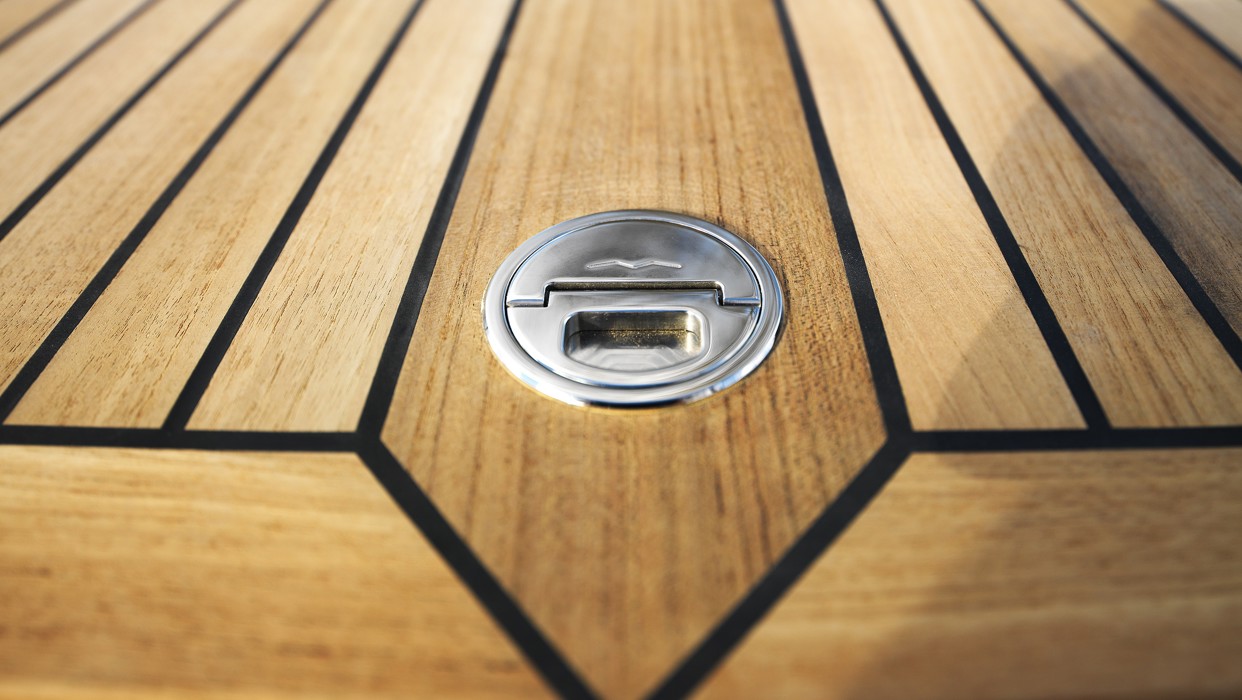 SR28 - details