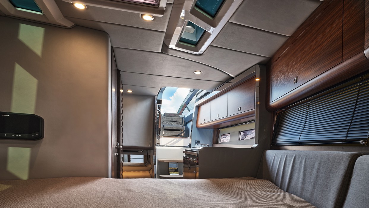 Windy 37 Shamal interior